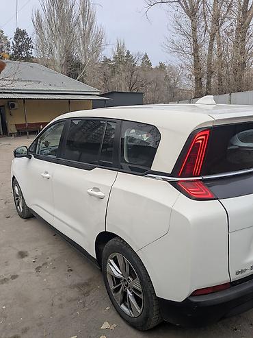 FAW: FAW Besturn: 2022 г., 1 л, Автомат, Электромобиль, Универсал — 5