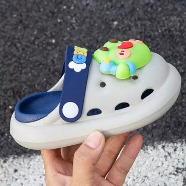 Детская обувь: Шлепки - машинки 500сом. Детские crocs: Бабочки, Hello kitty — 10