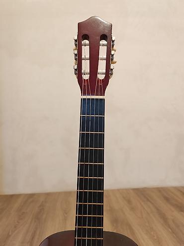 gitara: Klassik gitara, İşlənmiş, Ünvandan götürmə, Pulsuz çatdırılma, Ödənişli çatdırılma — 3