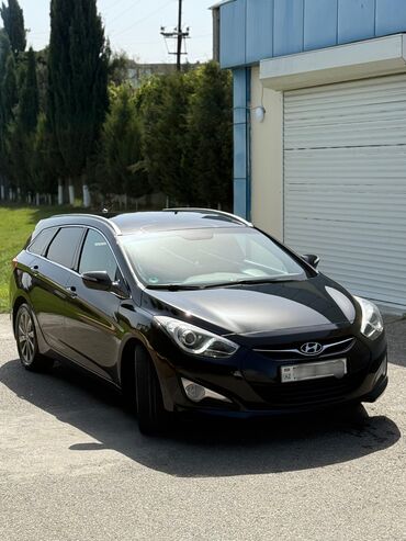 yer sumlayan traktor: Hyundai i40: 1.7 l | 2014 il Universal