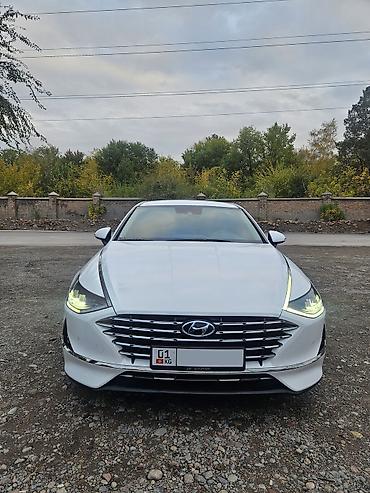 Продажа авто: Hyundai Sonata: 2022 г., 2 л, Автомат, Гибрид, Седан — 3