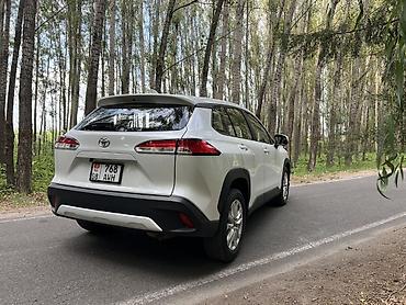 changan 2025: Toyota Corolla Cross: 2024 г., 2 л, Вариатор, Бензин, Кроссовер — 5