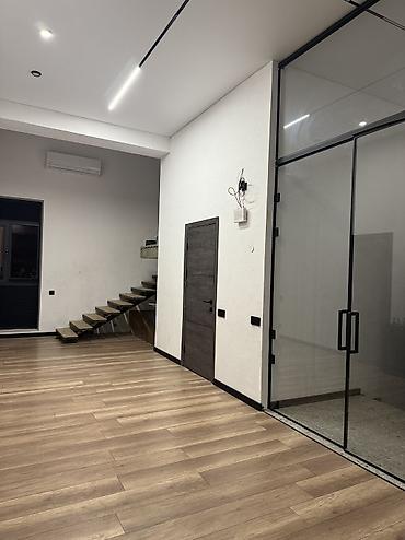 Продажа коттеджей и домов: Продаю дом 1,5 этажа 0 этаж: Прихожая (холодный тамбур) 1 этаж — 13