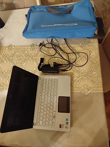 sony 2500: Sony VAIO mini noutbuk Xüsusiyyətlər: - Ekran: təxminən 10–11 düym — 3