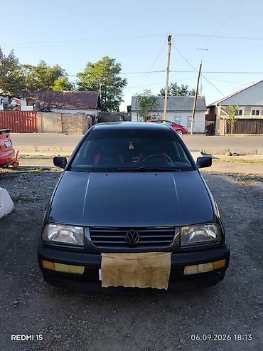 mers 202: Volkswagen Vento: 1992 г., 1.8 л, Механика, Бензин, Седан — 1