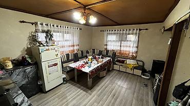 Продажа коттеджей и домов: Продаётся просторный дом с большим участком в селе Сукулук! 📍 — 27