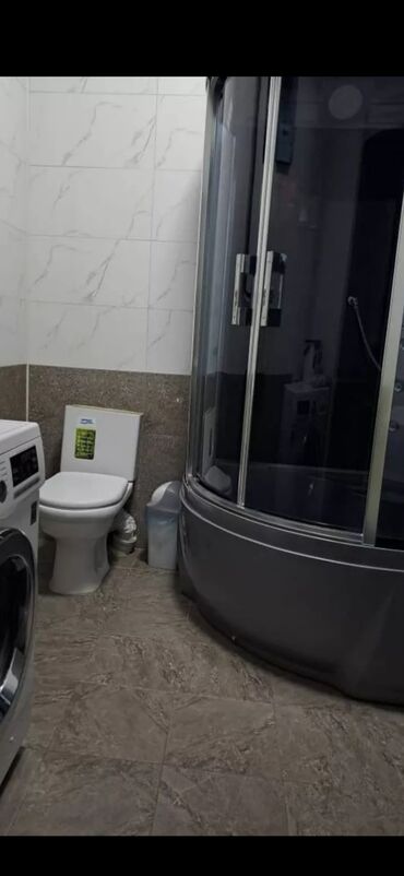 Долгосрочная аренда домов: 70 м², 4 комнаты, Парковка, Сарай, Забор, огорожен