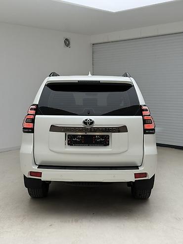 Toyota: Toyota Land Cruiser Prado: 2022 г., 4 л, Автомат, Бензин, Внедорожник — 5