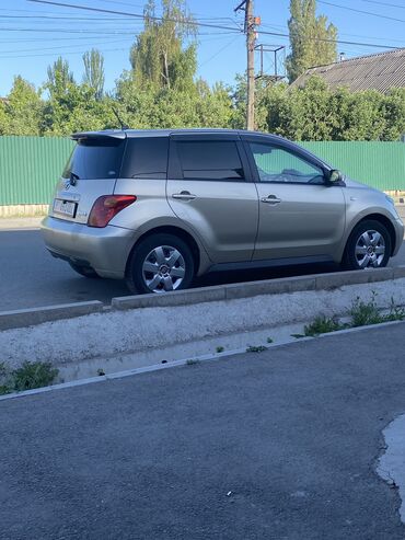 маш: Toyota ist: 2003 г., 1.5 л, Автомат, Бензин, Хэтчбэк
