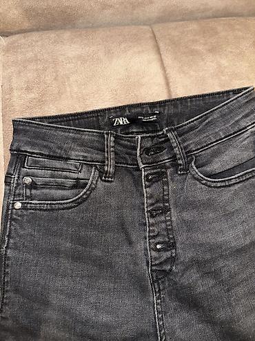 dioptrijske naocare online prodaja: Zara farmerice
velicina:34/36 — 2