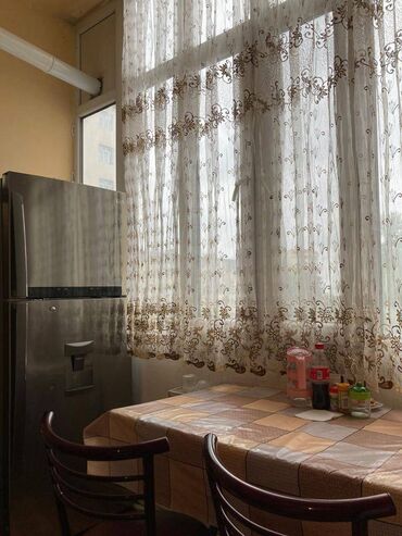 Uzunmüddətli kirayə mənzillər: Nizami rayonu,Neftçilər metrosu yaxınlığı,220 nömrəli məktəb — 12