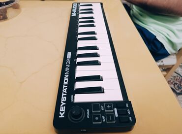 Музыкальные инструменты: Midi-клавиатура, M-Audio, Б/у, Бесплатная доставка