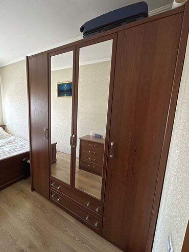 спальные гарнитуры белоруссия: Спальный гарнитур, Двуспальная кровать, Шкаф, Тумба, Б/у