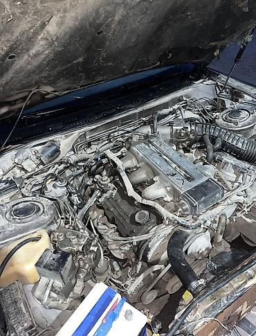 Mazda: Mazda 929: 1989 г., 3 л, Механика, Бензин, Седан — 4