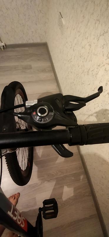 Şəhər velosipedləri: Velosiped Satılır.1 Ay Sürülmüyüb.Bezproblemsizdi.Ölçü 29.Dralminumdu — 4