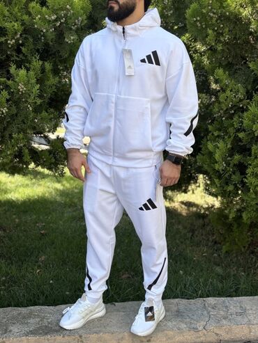 Рубашки: Мужской спортивный костюм, Adidas, S