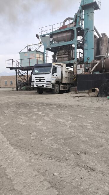 Другие автомобили: Продаётся самосвал 6x4 Howo (Sinotruk) белого цвета. Основные — 4