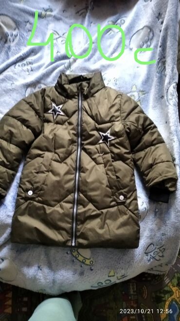 пальто халат: Куртка удлинненая с капюшоном можно носить зимой на 4-6 лет в