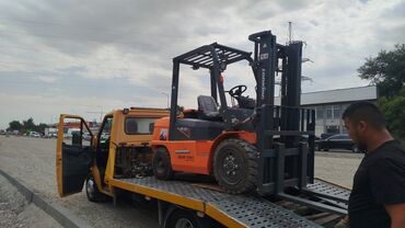 Другое оборудование для бизнеса: Погрузчик, Колесный, Вилочный