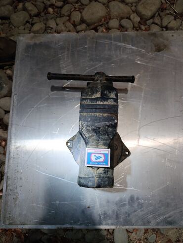 Другие товары для дома: Много разного для дома работ и хозяйства. - тиски новые размер губ at lalafo.kg — 29 Другие товары для дома: Много разного для дома работ и хозяйства. - тиски новые размер губ — 29