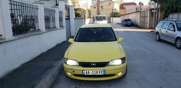 Μεταχειρισμένα Αυτοκίνητα: Opel Vectra: 2 l. | 2000 έ. | 348000 km. Sedan