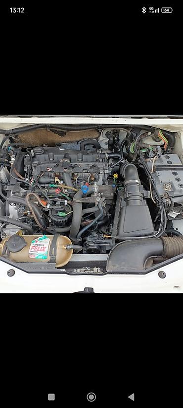 ситроен с4: Легкий грузовик, Renault, До 1 т, Б/у — 3