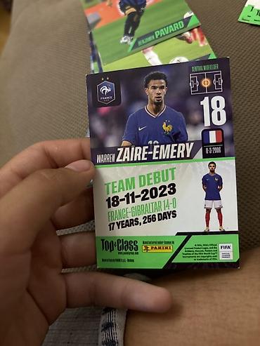 sak qosqu: Panini futbol kolleksiya kartları dəsti Məzmun: - Panini Top — 8