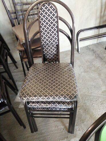 Masa və oturacaq dəstləri: 110 manatdan başlayir.Masa və oturacaqlar Fabridən satışı var — 28