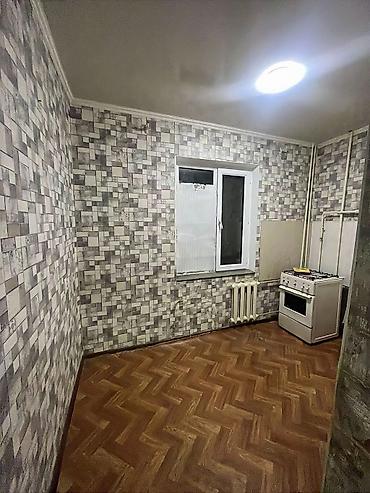 продаю токмок: 1 комната, 34 м², 105 серия, 2 этаж, Евроремонт — 2