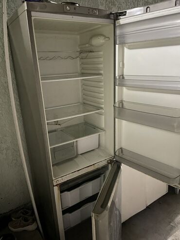 стекло на витринный холодильник: Холодильник Hotpoint Ariston, Б/у, Двухкамерный