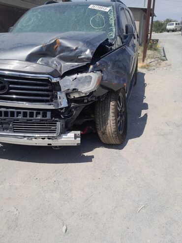 крышка багажника демио: Toyota Sequoia, тёмно‑серый внедорожник, кузов XKU/UZK60 (поколение до