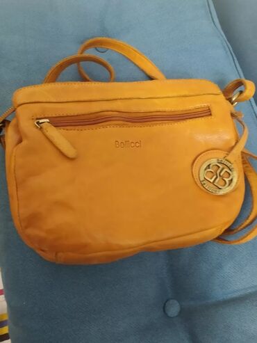 Классические сумки: Шикарная сумочка кроссбоди,отличная мягкая кожа, цвет коньякразмер at lalafo.kg — 12 Классические сумки: Шикарная сумочка кроссбоди,отличная мягкая кожа, цвет коньякразмер — 12