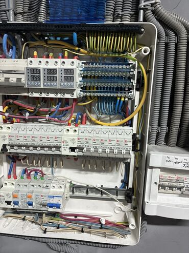 Электрики: Электрик | Монтаж электрощитов Больше 6 лет опыта — 5