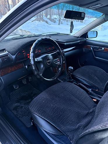 Audi: Audi S4: 1993 г., 2.3 л, Механика, Бензин, Седан — 18