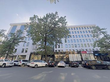 площадь ала тоо: Сдаю Part of the office: 250 м², В бизнес центре, С ремонтом — 7