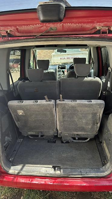 купить дешёвую машину: Honda Mobilio: 2002 г., 1.5 л, Вариатор, Бензин, Минивэн — 7