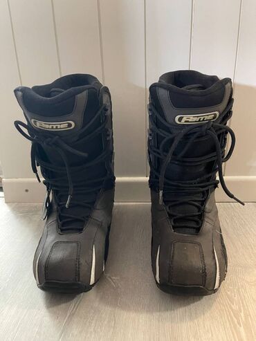 torbice za guvernal: Cipele za snowboard Nidecker vel. EU 39.5, uvoz Svajcarska
