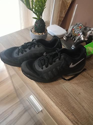 jeftine polo majice: Dečije patike Nike – broj 38. Crne, lagane i prozračne, sa mrežastim — 2