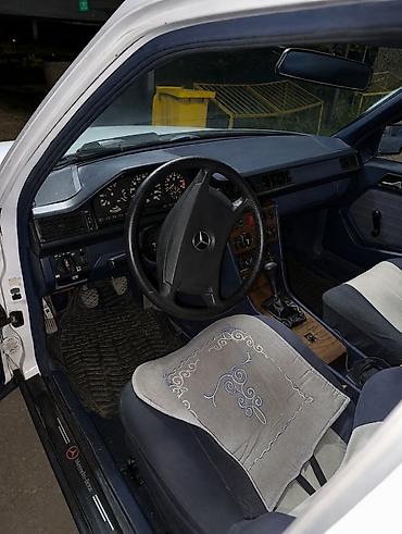 ender s: Mercedes-Benz W124: 1988 г., 2.3 л, Механика, Бензин, Универсал — 6