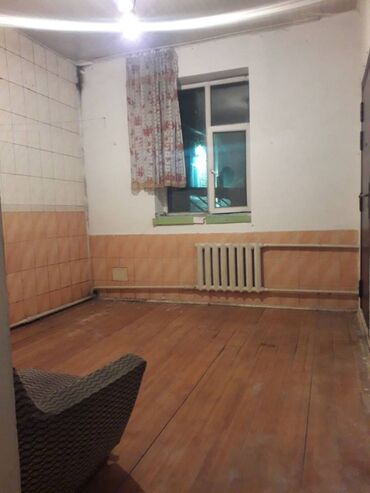 дизель кж аренда квартир: 1 бөлмө, 12 кв. м, Малосемейка, 2 кабат, Эски ремонт