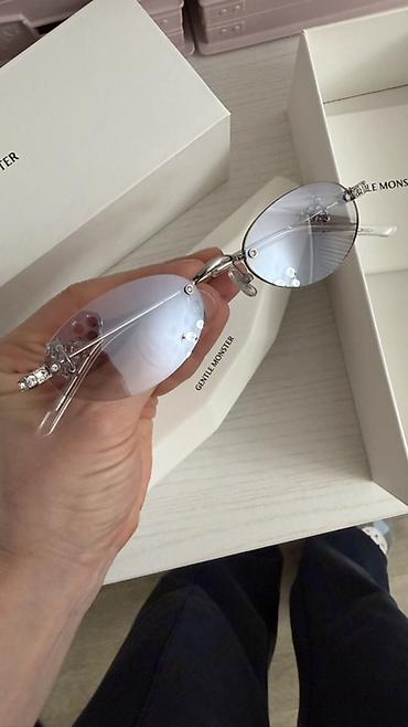 Солнцезащитные очки: Очки Gentle Monster Jewelry, модель Orora 02 (VYG), затемненные — 4