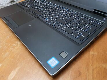 Dell: Intel Core i7, 32 GB OZU, 15.6 " — 1