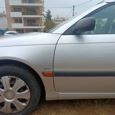 Toyota: Toyota Avensis: 1.6 l. | 2001 έ. Λιμουζίνα — 5