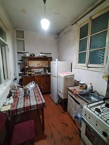 memar ecemi: Bakı, Xutor, 2 otaqlı, Köhnə tikili, m. Memar Əcəmi, 45 kv. m — 2