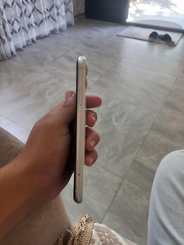 iphone 1w: IPhone 11, Ağ, Face ID — 3