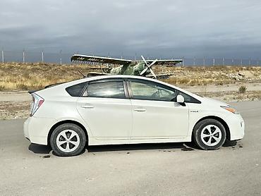 спойлео: Toyota Prius: 2012 г., 1.8 л, Гибрид, Лифтбек — 3