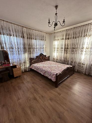 4 комнаты: Продаю дом 🏠 село Ортосай Улица Иманалиева 📍Локация : 700 м от — 4