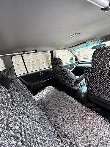 mercedes e200: Toyota Kluger: 2003 г., Автомат, Бензин, Кроссовер — 2