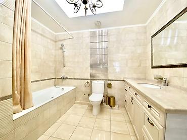 Продажа квартир: 3 комнаты, 125 м² — 15