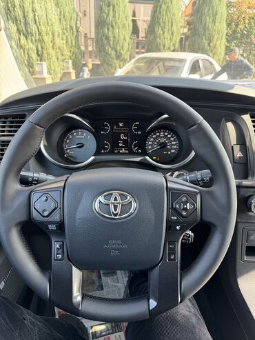 Toyota: Toyota Sequoia: 2020 г., 5.7 л, Типтроник, Бензин, Внедорожник — 19